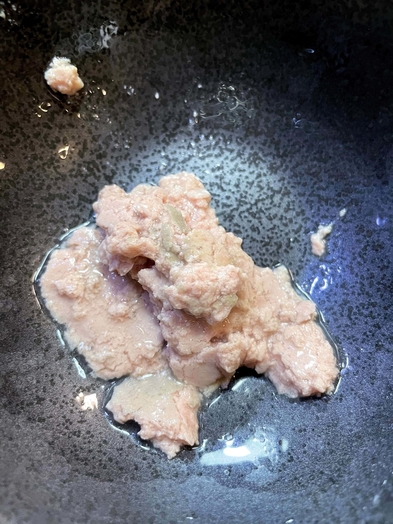 鶉鶉慾動